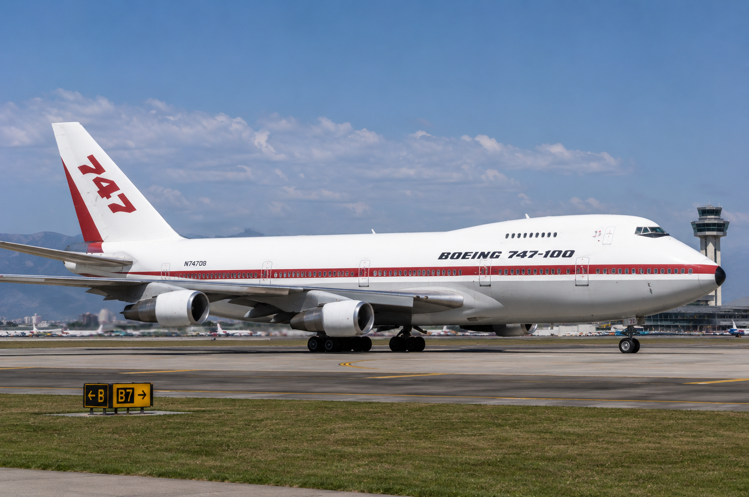 Boeing 747-100