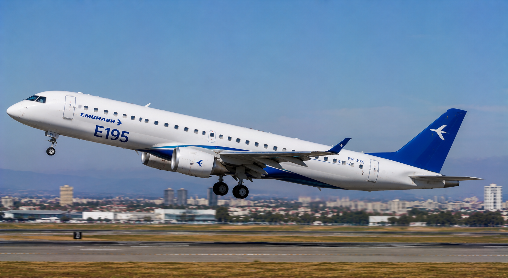 Embraer E195